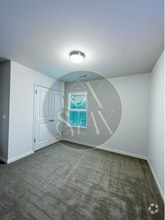 Building Photo - 1604 Lasalle St