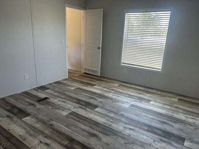 Building Photo - New Home! 3 Bedroom/2 Bath