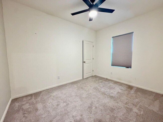Building Photo - Charming 3BR Home with Spacious Backyard in Pflugerville