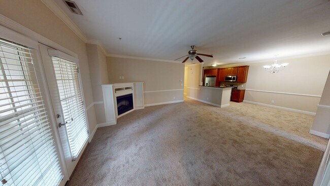 Building Photo - Extra Large Condo in Anderson Creek Club C...