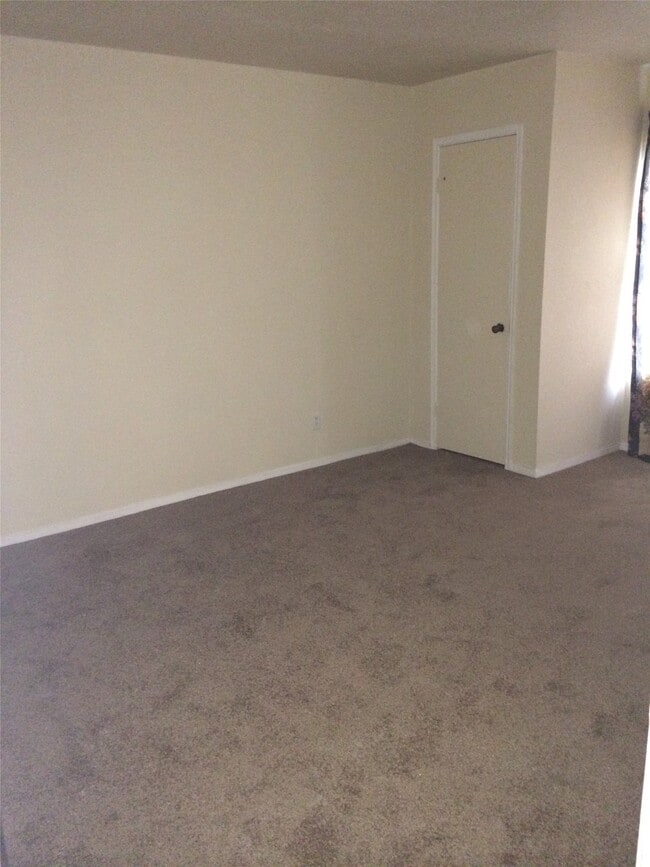 Building Photo - 11830 Mosscrest Dr