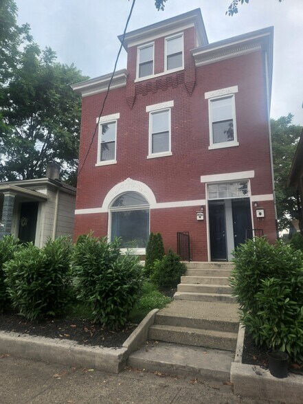Front of House - 1036 S 7th St