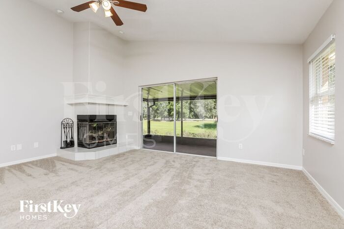Building Photo - 1597 Crawford Dr