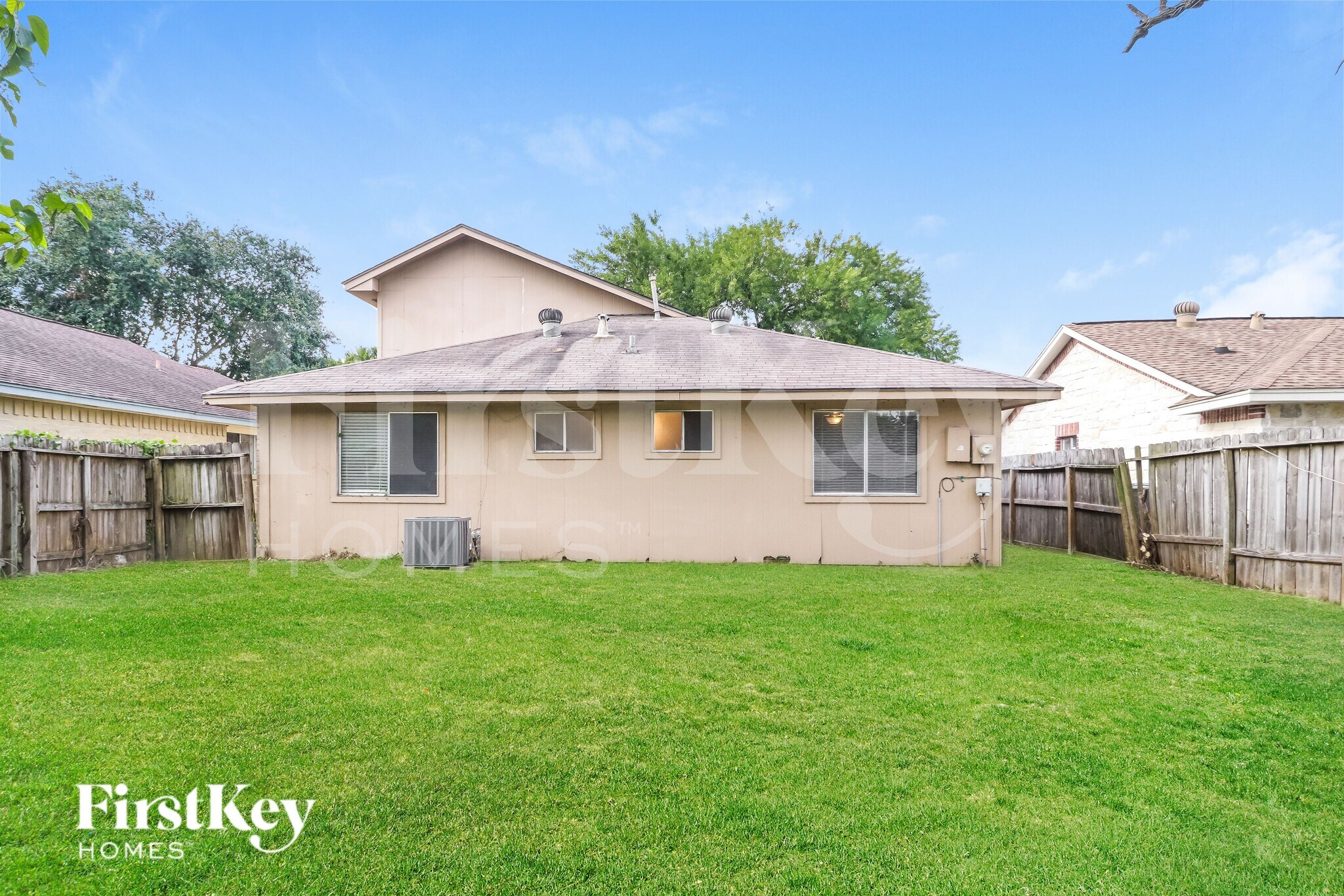 Building Photo - 3815 Derbyhall Dr