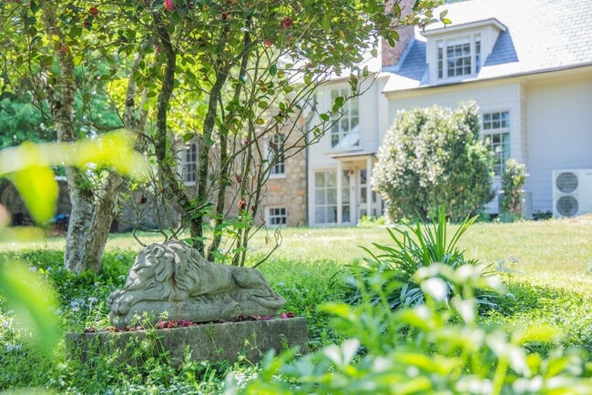 Building Photo - Historic Home Available at Foxhaven Farm