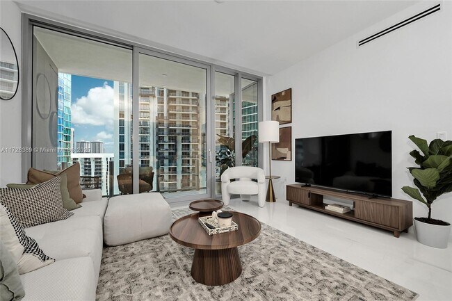 Building Photo - 300 Biscayne Blvd Way
