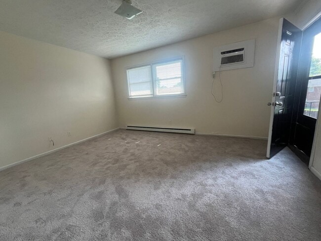 Building Photo - 12 Rainbow Forest Dr