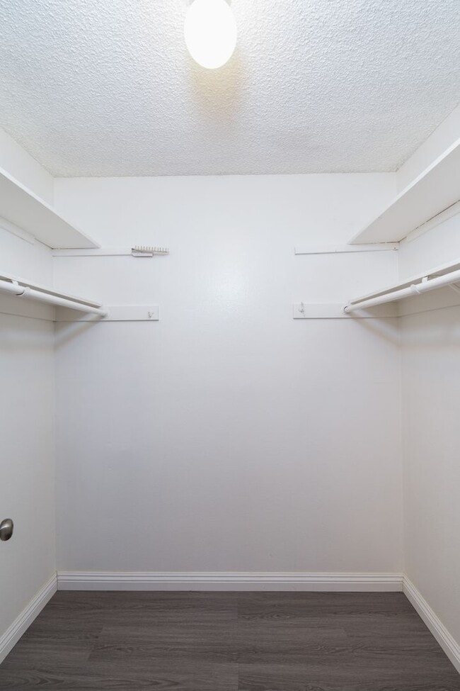 Building Photo - Beautiful 2 bedroom 2 bath Home!!!!