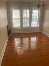 Building Photo - 720A Hinman-3N