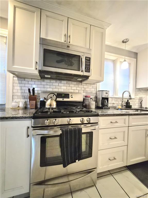 Building Photo - 30 Manlon Terrace