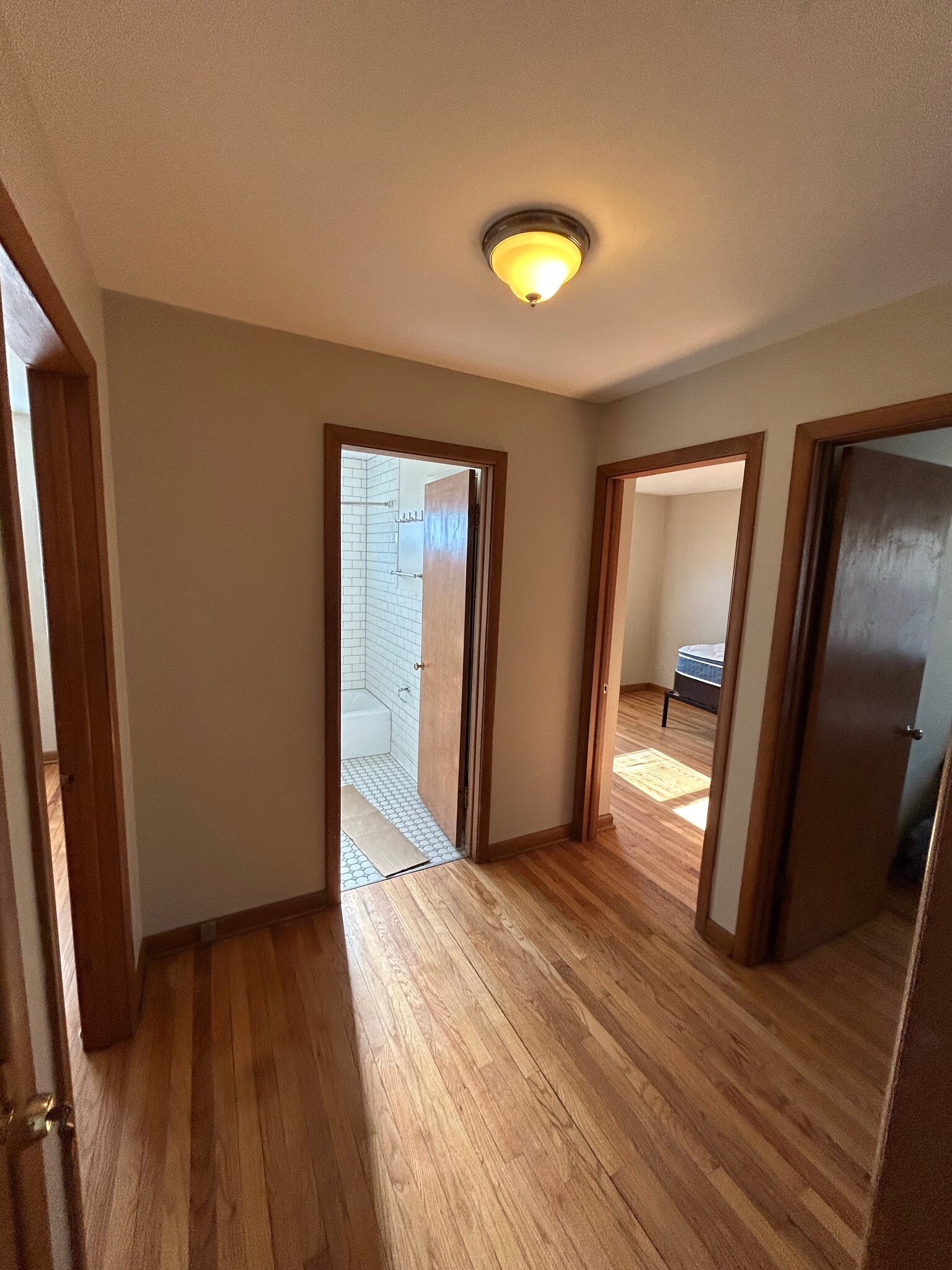 Hallway - 904 Nichols Rd