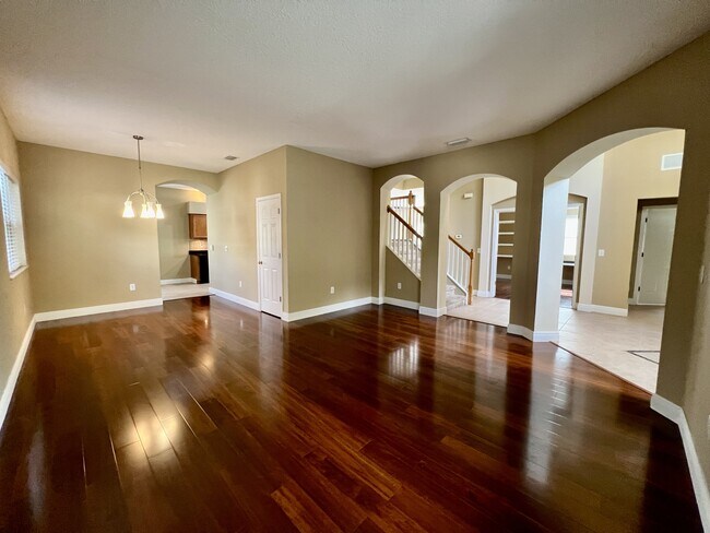 Building Photo - 10904 Summerton Dr