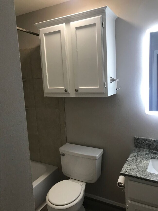 Building Photo - 2BD/2.5BA Condo | TAMU Bus Route | Private Yard | Pet Friendly