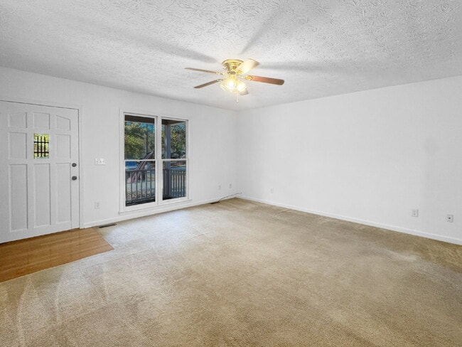 Building Photo - Spacious 3-Bedroom with Bonus Room in Lula