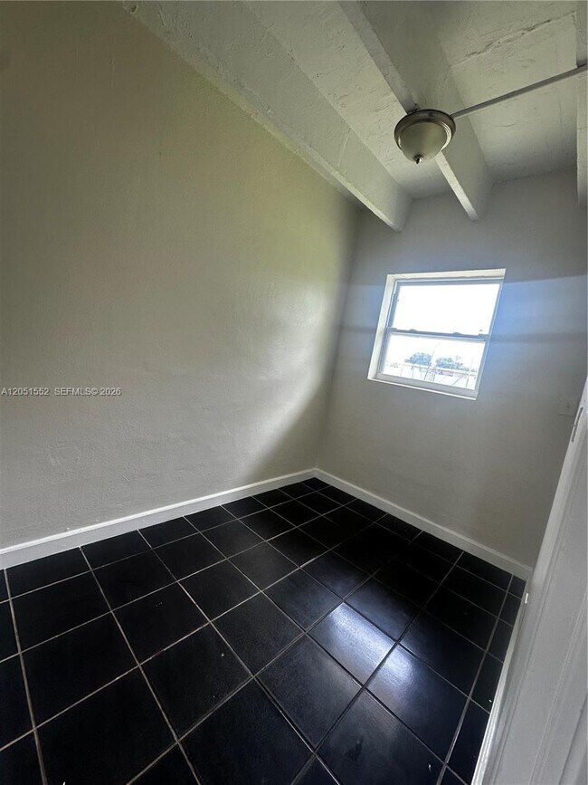 Building Photo - 26510 SW 138th Ave