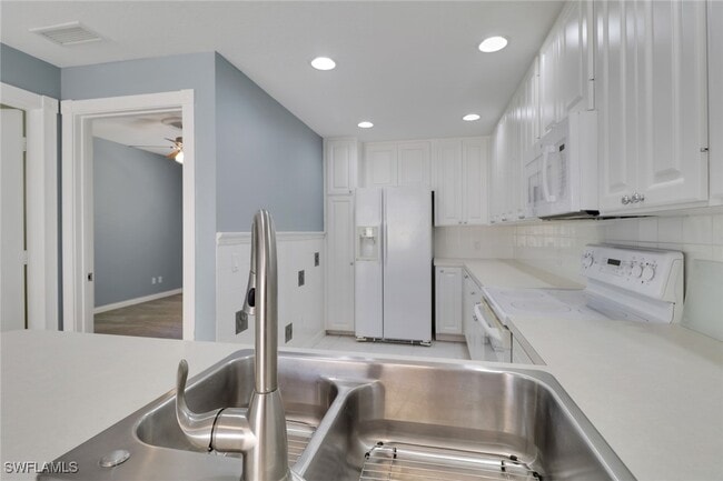 Building Photo - 28721 Alessandria Cir