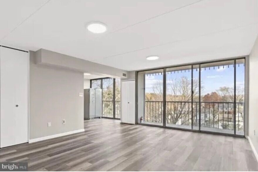 Building Photo - 401 Cooper Landing Rd