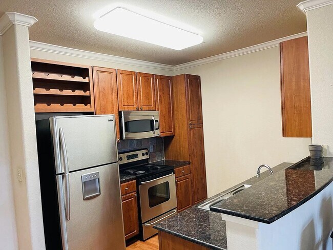 Building Photo - 1711 Old Spanish Trl