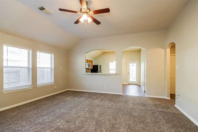 Building Photo - 1426 Rocky Glen Ln