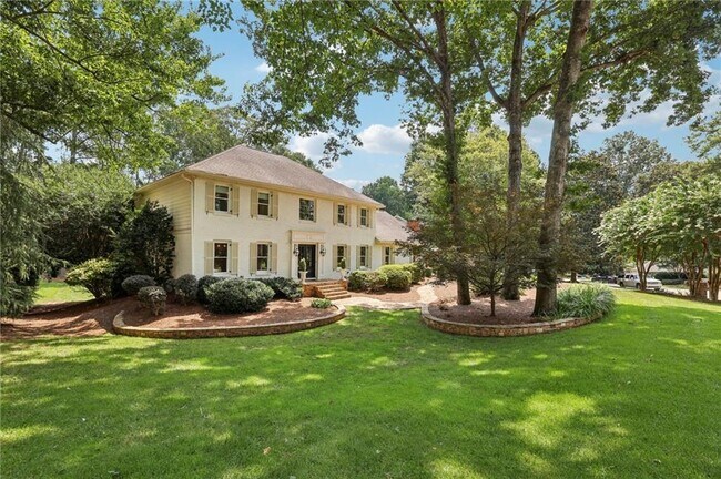 Building Photo - 5653 Trowbridge Dr