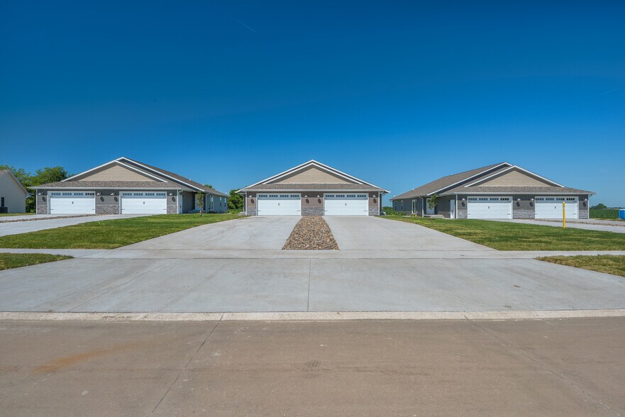 Building Photo - 701 Layne Dr