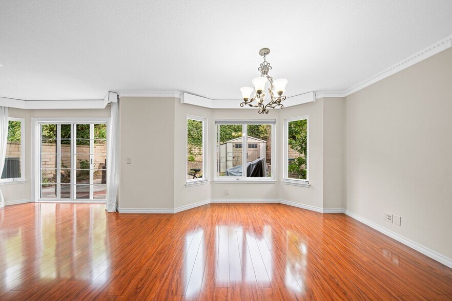 Building Photo - 27752 Agate Canyon Dr
