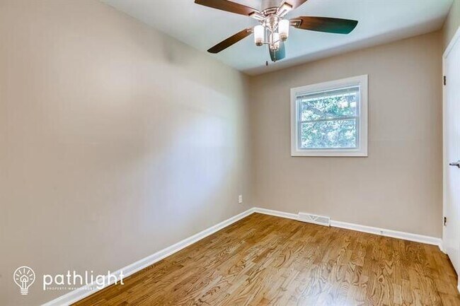 Building Photo - 37 Briarwood Drive, Crystal Lake, IL, 60014