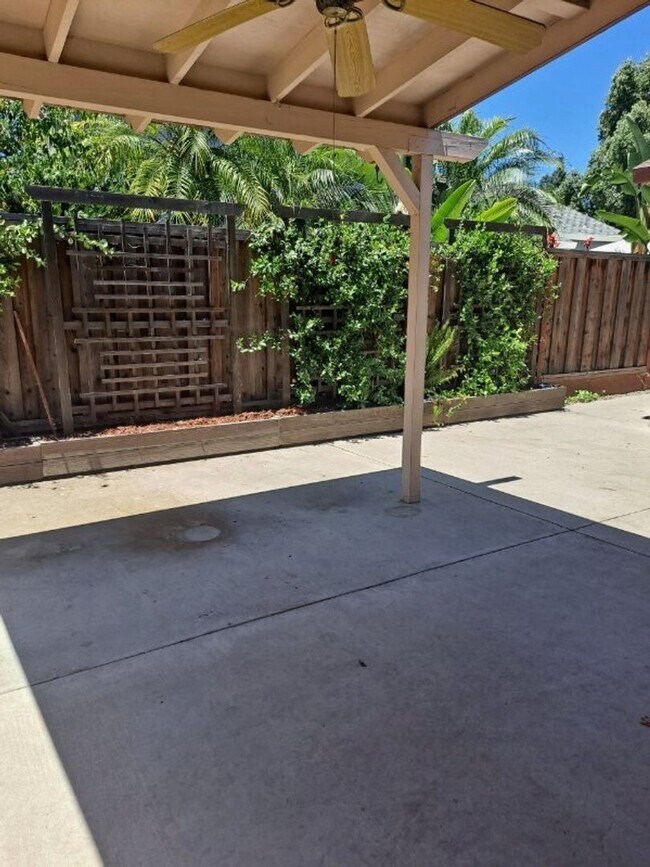 Building Photo - Charming 3 Bedroom, 2 Bath Home in a Prime Neighborhood!