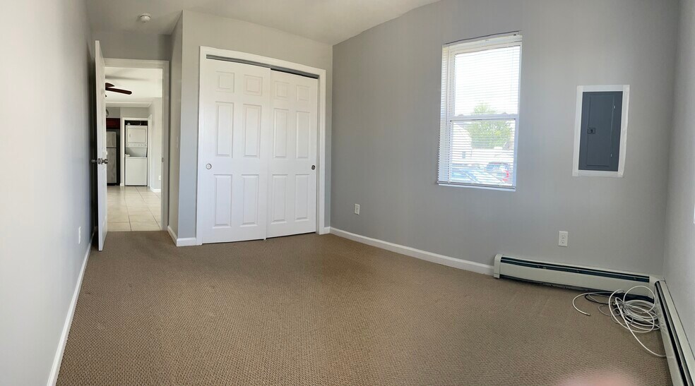 Building Photo - 301 Arnold Ave