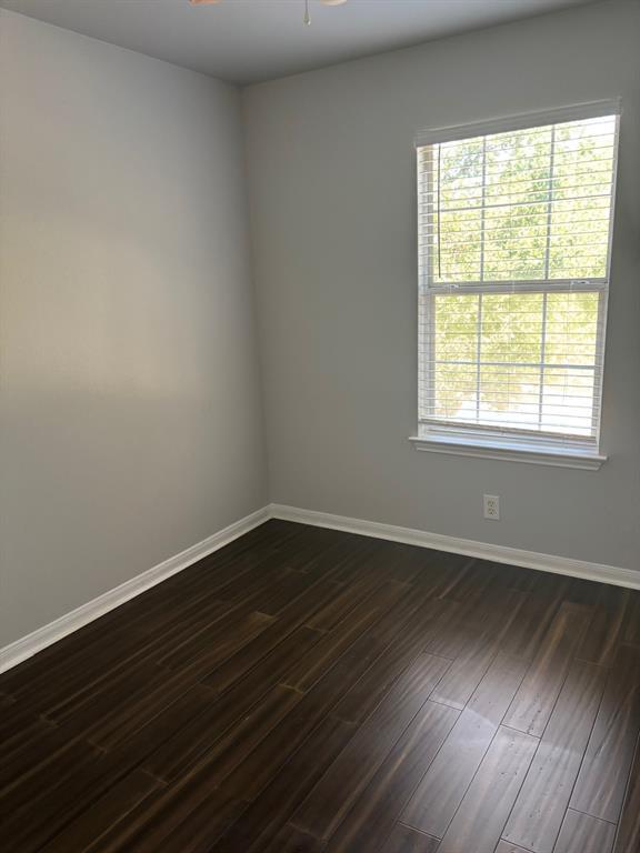 Building Photo - 1605 St Leger St