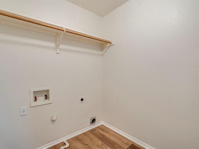 Building Photo - 13021 Withers Way