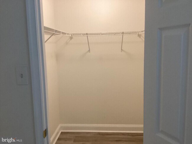 Building Photo - 36 Weaver Dr