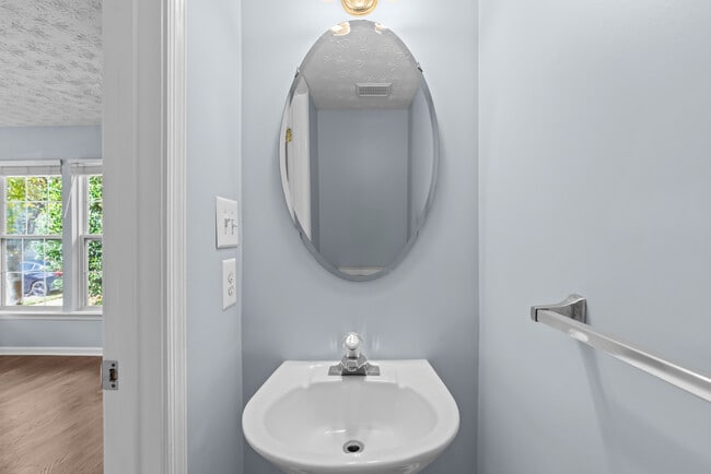 Building Photo - 8211 Water Lily Way