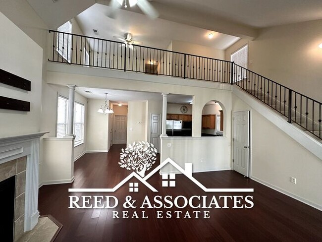 Building Photo - 3 Bedroom in Mud Island!
