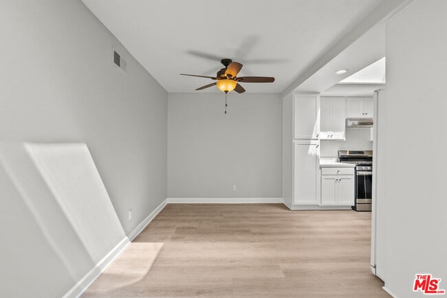 Building Photo - 26851 Oak Branch Cir