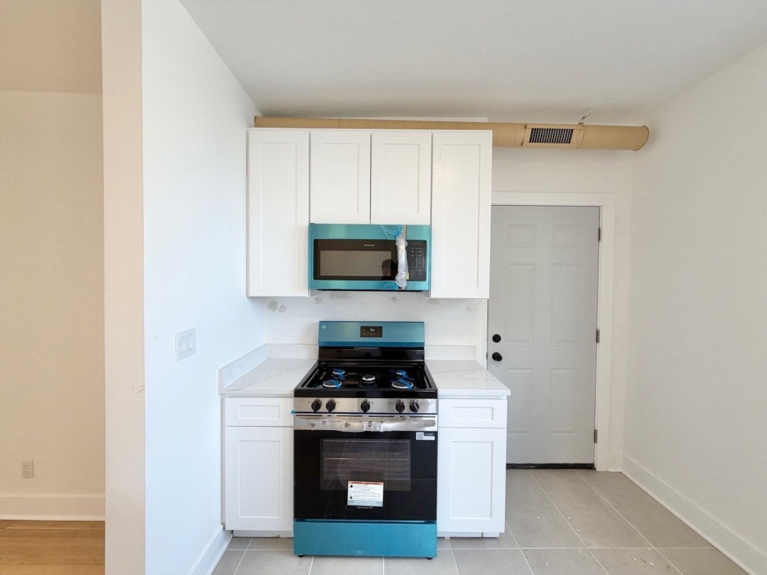 Building Photo - 1522 W Ardmore Ave