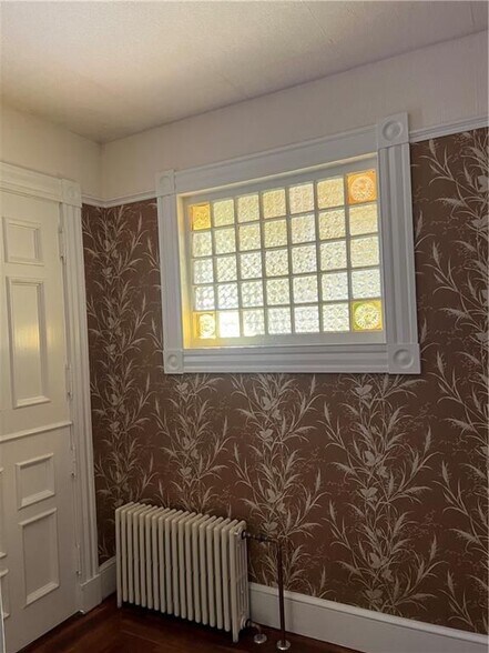 Building Photo - 16 Bull St