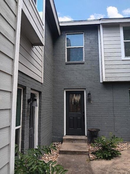 Building Photo - 8402 Fathom Cir