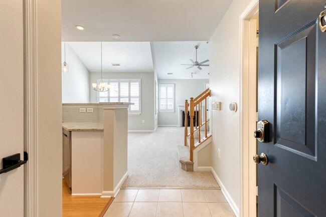 Building Photo - 400 Symphony Cir