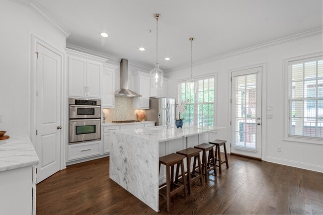 Building Photo - 1260 Lullwater Park Cir