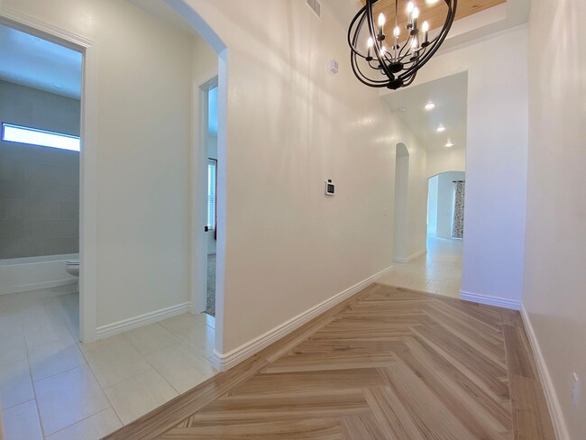 Building Photo - East El Paso 4 bed/ 2.5 Bath Refrig A/C