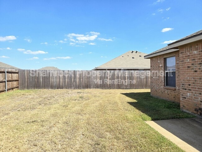 Building Photo - 1211 Sironia Trail