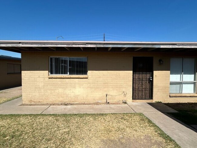 Building Photo - 859 S Ext Rd