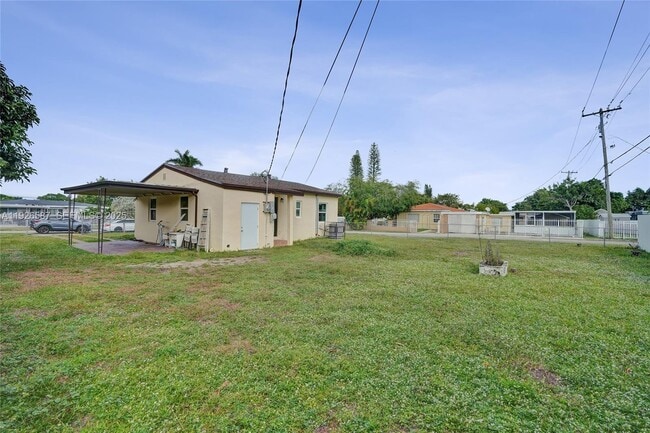 Building Photo - 1300 NW 87th St