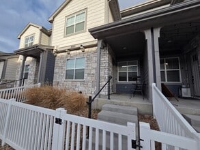Building Photo - 8482 Cromwell Dr