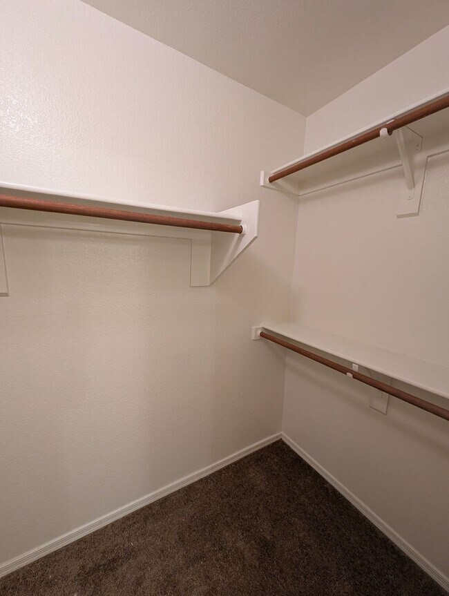 Building Photo - AVAILABLE NOW Beautiful Home with Sparkling Pool in Superstition Springs!!