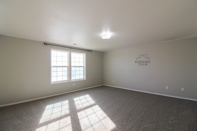 Building Photo - 3 Bedroom, 2.5 Bath Home in West Pasco