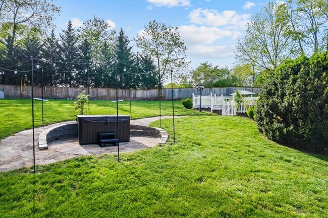 Building Photo - 75 State Rd 1441