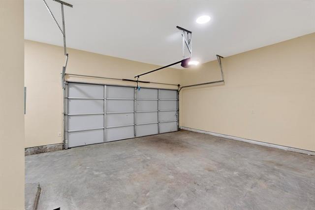 Building Photo - 3425 Sanjeev Dr