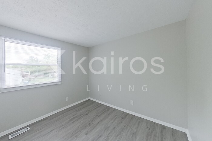 Building Photo - 10301 Starhaven Cir